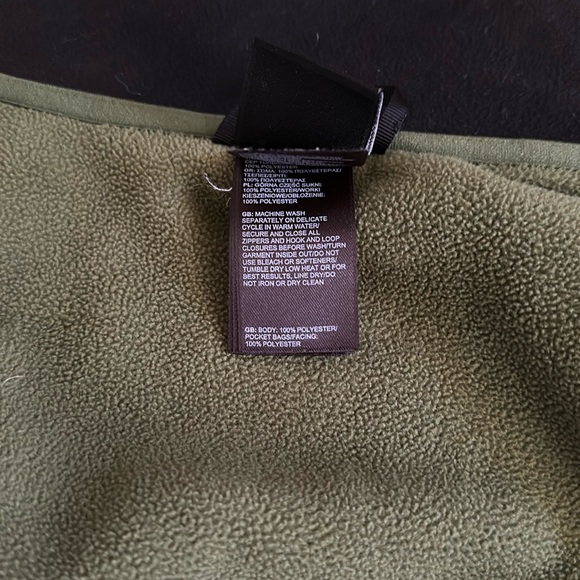 The North Face Fleece Zip-Up - Picture 7 of 7